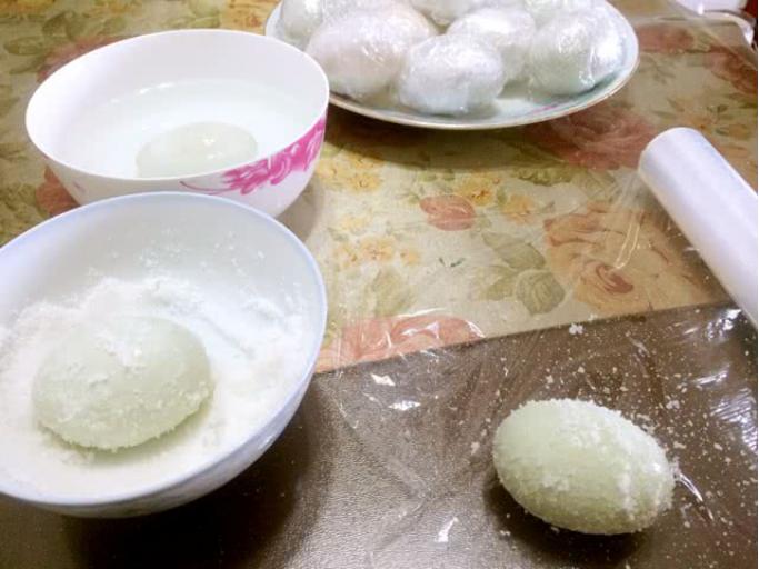 腌咸鸭蛋正确的方法100个放多少盐,腌制咸鸭蛋流油和起沙的几个窍门