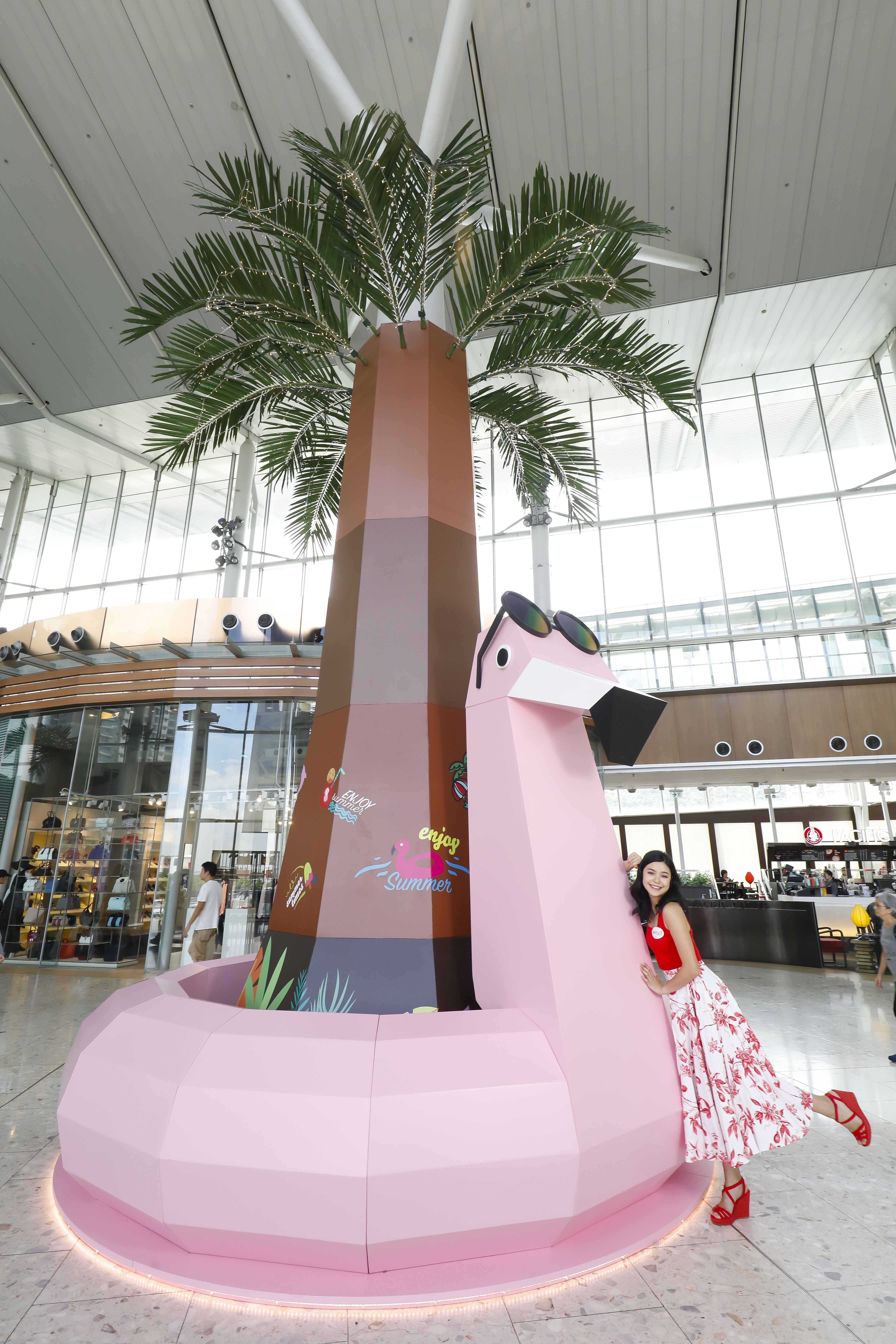 东荟城名店仓lululemon,异国风情打卡区