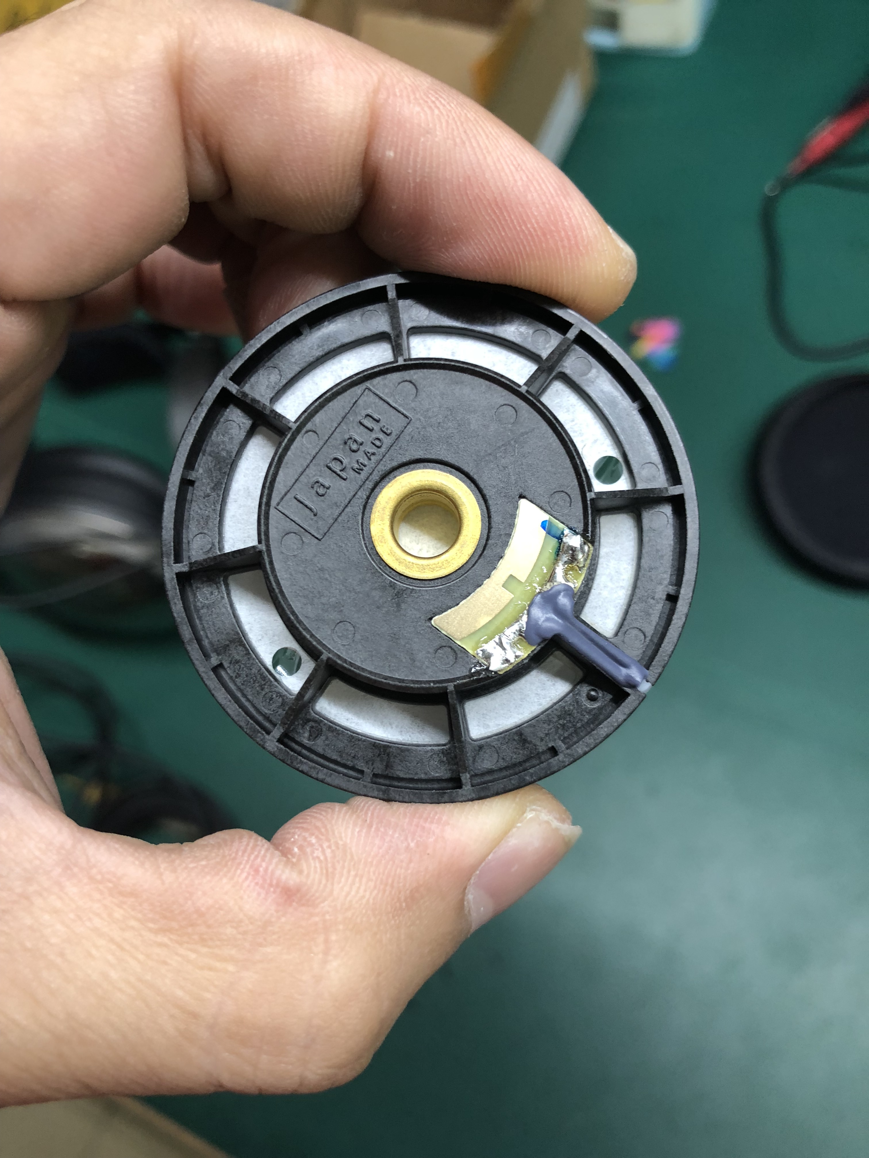 铁三角头戴式耳机型号有什么区别,铁三角ad2000x对比a2000z