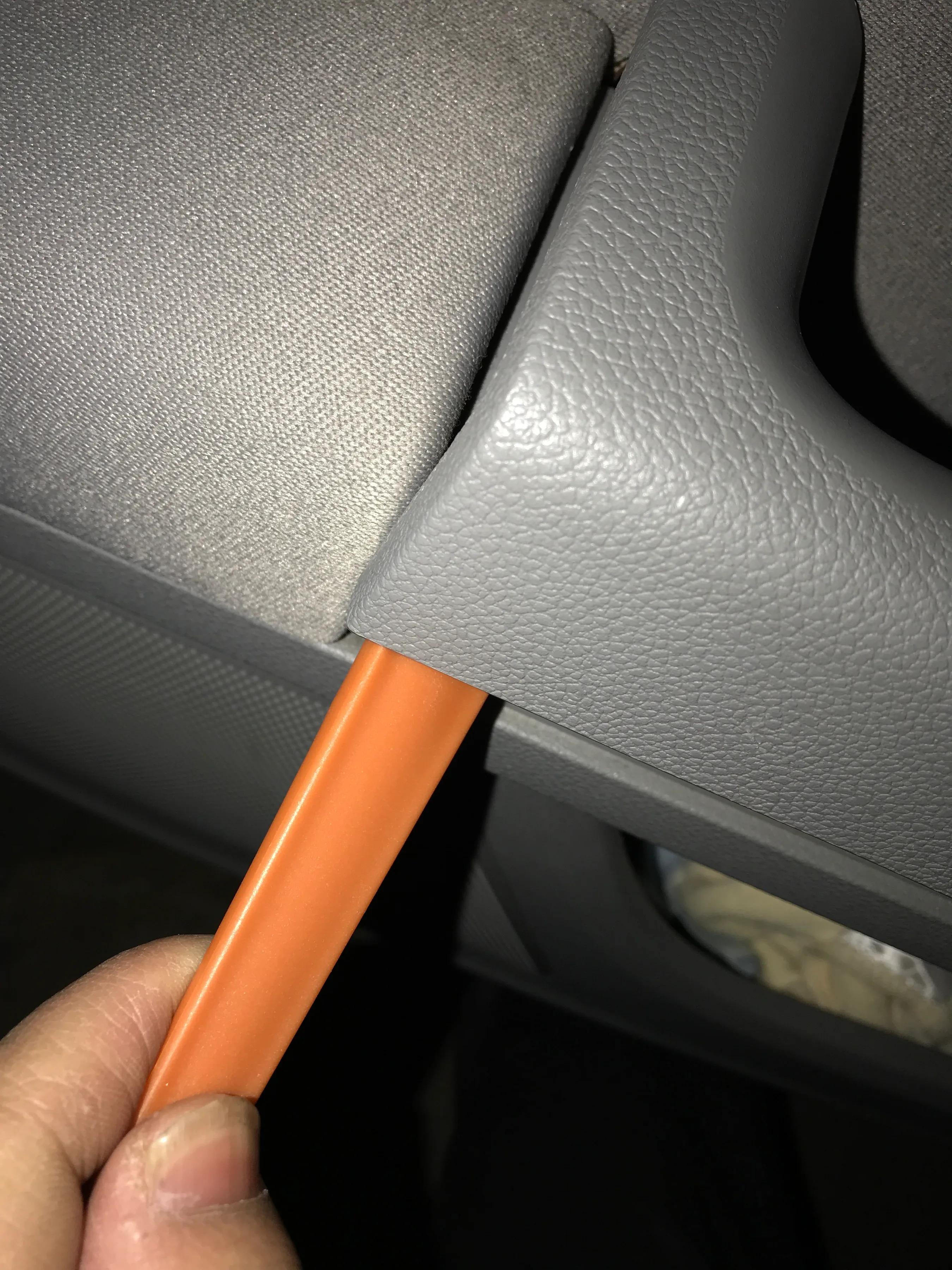 斯柯达晶锐玻璃升降开关更换,自己动手换玻璃升降开关