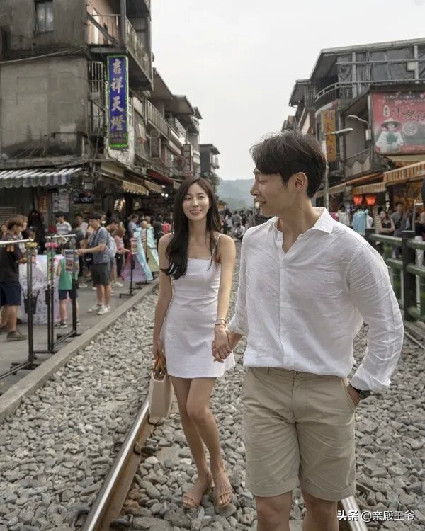 “韩国张钧甯”比基尼照爆红全网，成新任整容模板