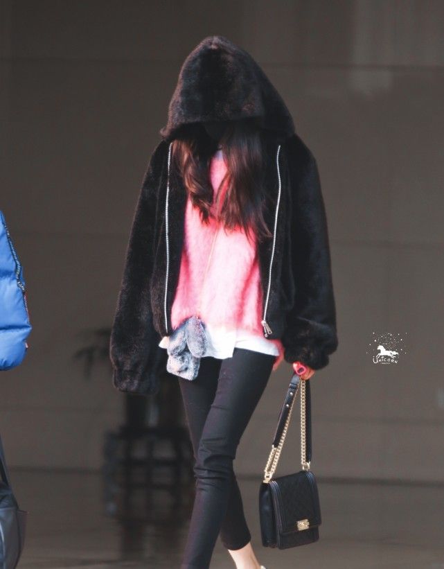 杨超越时尚服装仙气,杨超越可爱风穿搭