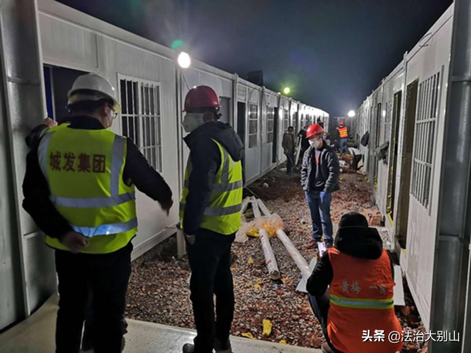 抗疫夫妻齐上阵,防疫夫妻档上阵父子兵