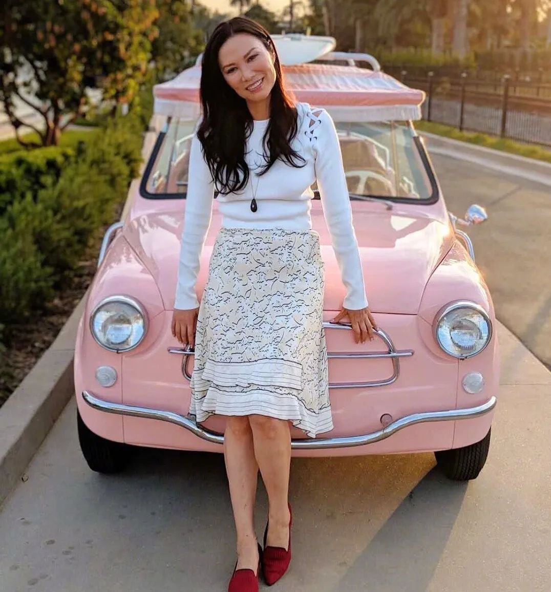 43岁的邓文迪,25岁的邓文迪