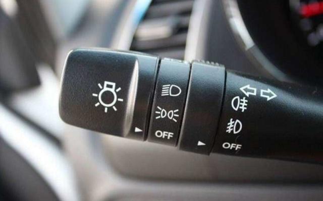 科目三又挂科？应变能力差？记住这六条，还怕什么科目三