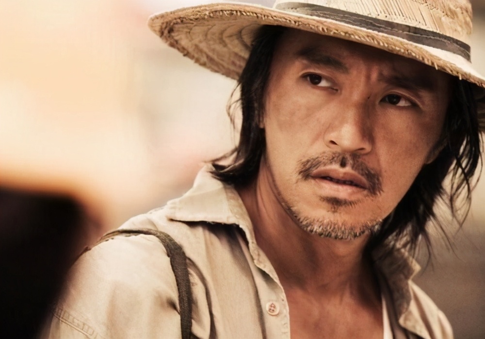 周星驰人生经历粤语,周星驰心酸成名史