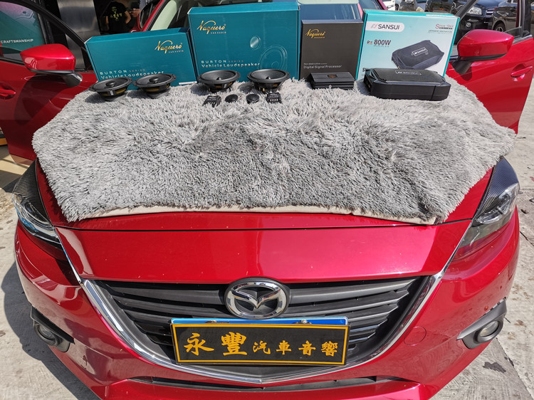 2015马自达3昂克赛拉音响效果,马自达3昂克赛拉低配改高配灯