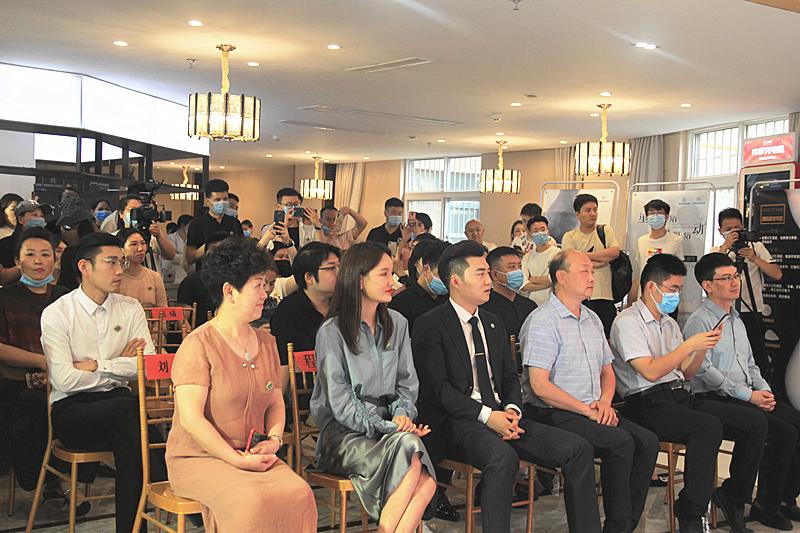 皇家·盛世性感女王秀暨傲胸女王海选仪式隆重开幕