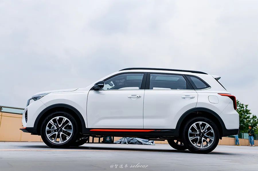 撩人的不只是颜值,换装途胜L同款1.5T动力,实拍解析智跑Ace