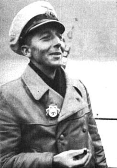 废弃战机改造成潜艇？伊朗绝密蛙人潜艇照片曝光