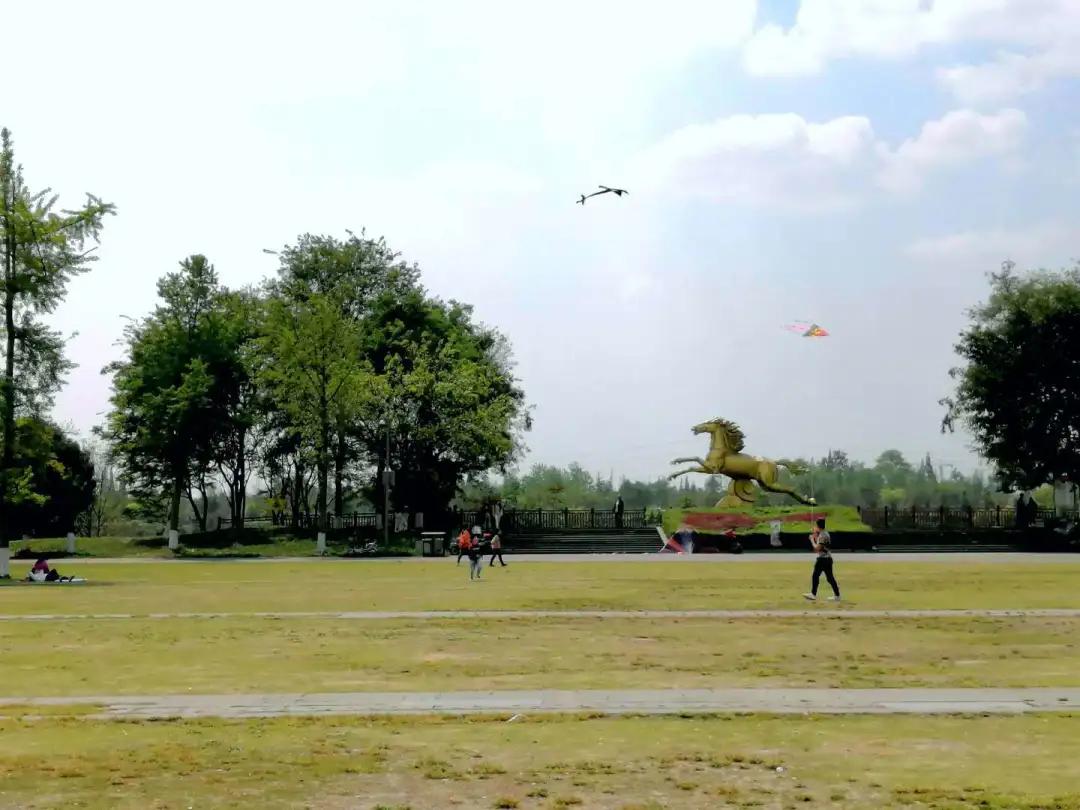 温江金马湖现状,金马湖烂尾楼在哪里