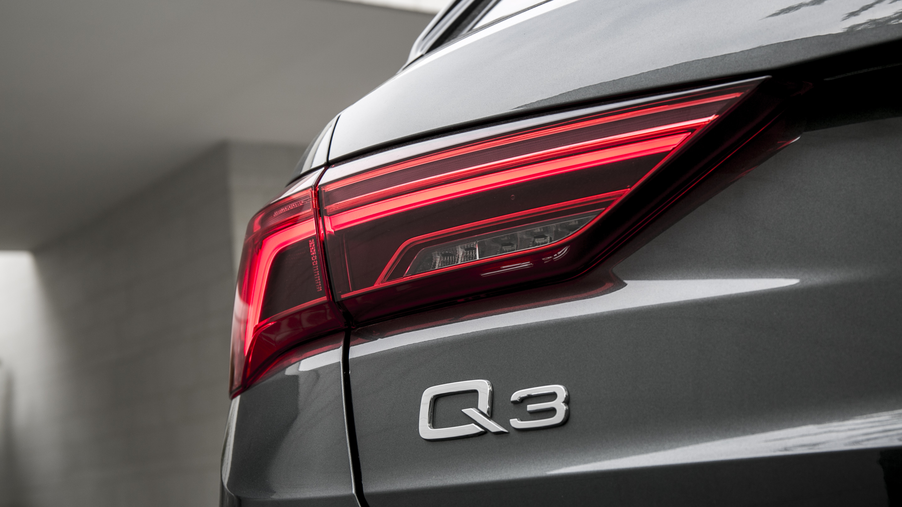 城市中的一抹魅影试驾奥迪q3轿跑,外表张扬内心温柔