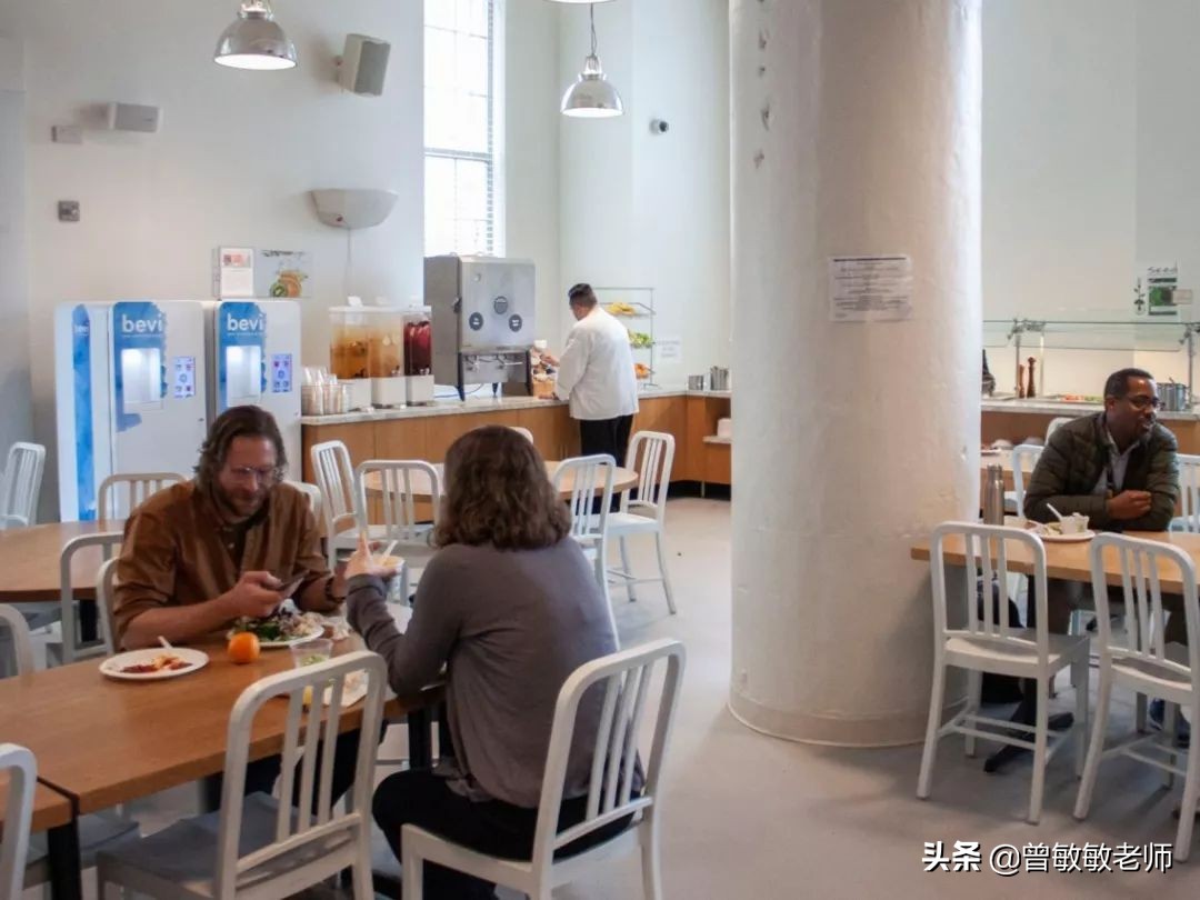 学费40万、入学要考中文，汤姆克鲁斯女儿上的这所学校有何魅力？