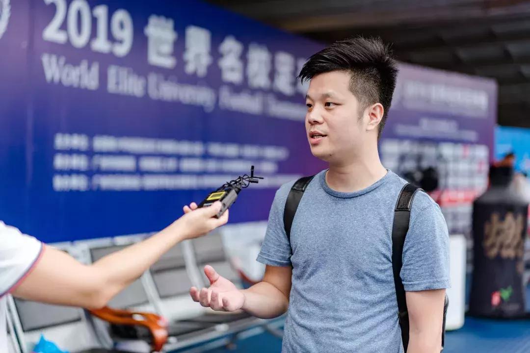 央视报道世界名校足球赛—儿童友谊赛,宇通客车现场助阵