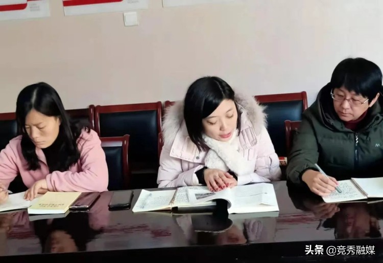 擘画新蓝图开启新征程——保定市乐凯中学学习贯彻*党**的十九届五中全会精神热潮兴起