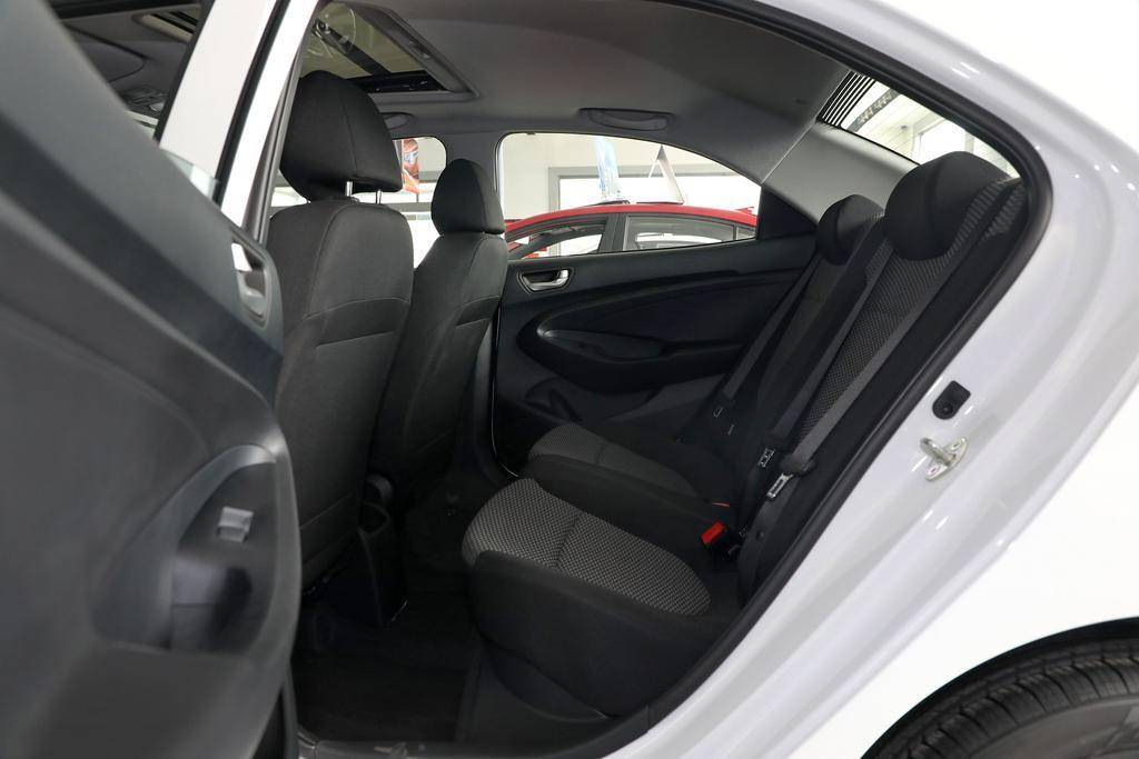 家用现代瑞纳皮实吗,现代瑞纳两厢自动挡suv