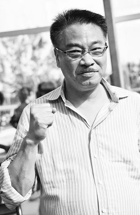 吴孟达故事简短,吴孟达的事例