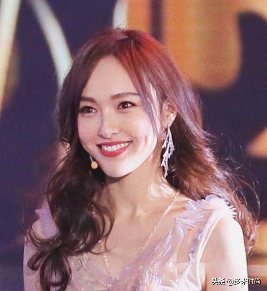 唐嫣和杨幂的发际线,杨幂额头高怎么弄刘海