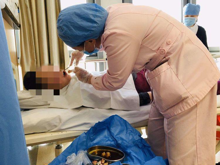 太原市中心医院MDT精诚合作完成腹腔镜下子宫瘢痕部位病灶切除术