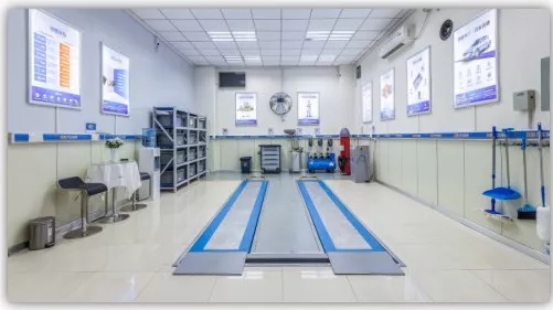 目前四家“50平、单人单工位”社区微店的百圆,未来想做成20000家