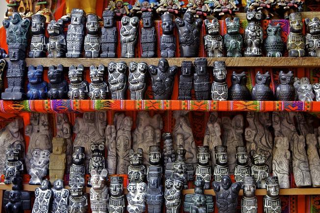 世界上唯一的“女巫市场”,售卖的东西千奇百怪,常人无法理解