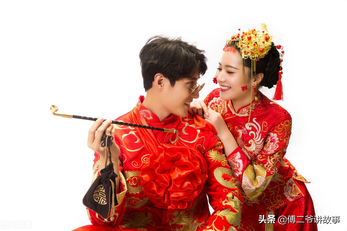 满族关于*草烟**的民俗