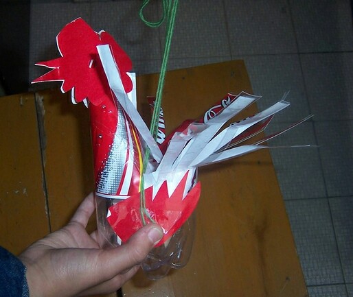 矿泉水瓶手工花灯制作,用大的水瓶做花灯