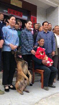 和女朋友去水上乐园,玩水上乐园掉妆