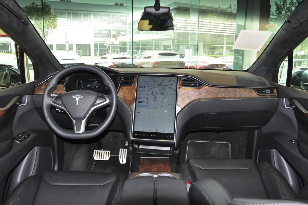 modelx鸥翼门缺点,modelx鸥翼门现在售价