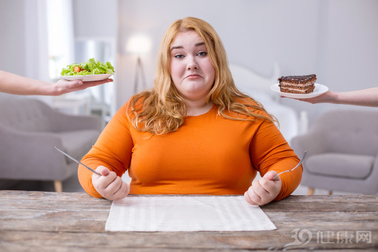 更年期停经两年了突然又见红,更年期停经5个月又有红色分泌物