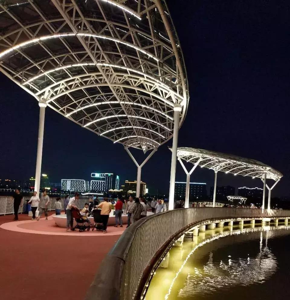 芜湖银湖公园在什么地方,芜湖银湖公园傍晚