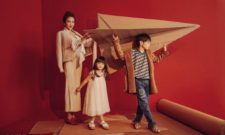 杨烁的小女儿正面照,杨烁杂志照