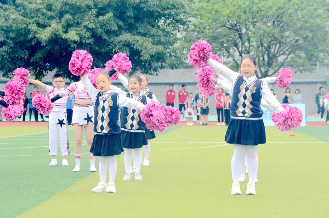 爱成都迎大运中小学足球比赛,爱成都迎大运篮球邀请赛