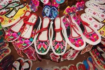 传统纯手工绣花鞋,41码手工绣花鞋