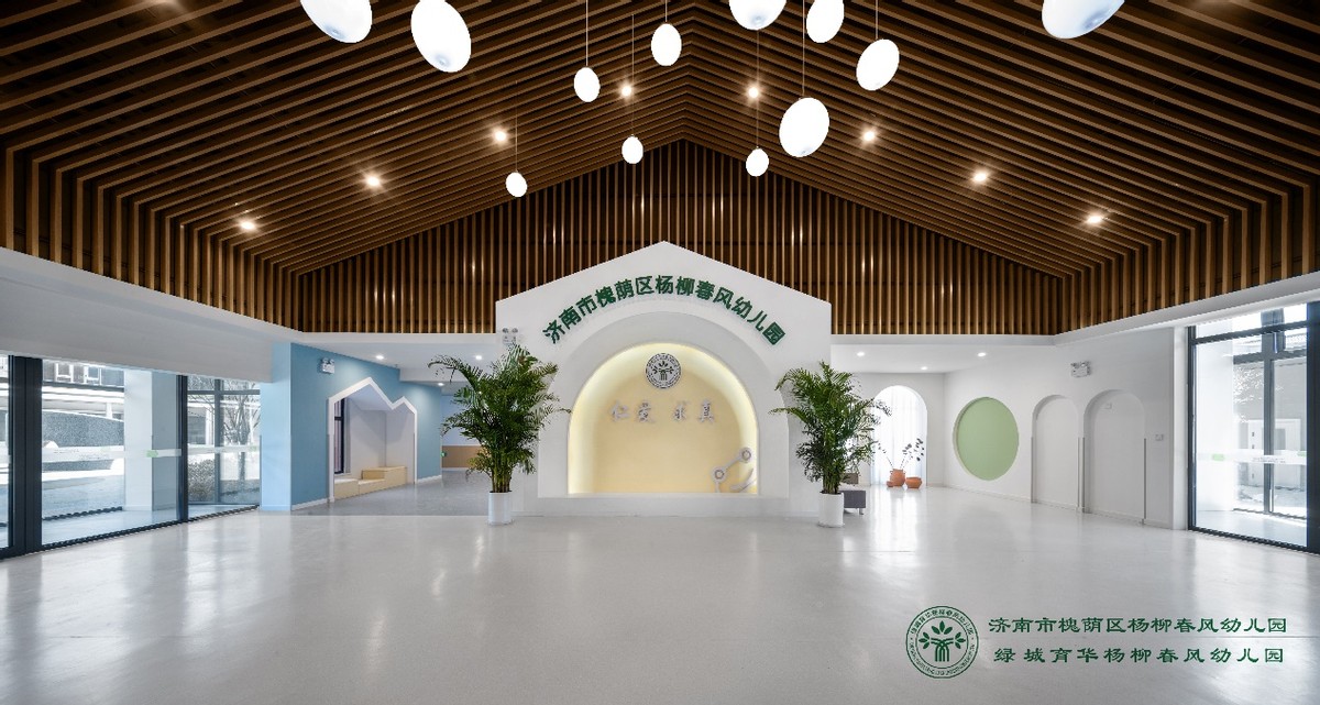 杨柳春风幼师,杨柳春风育华学校