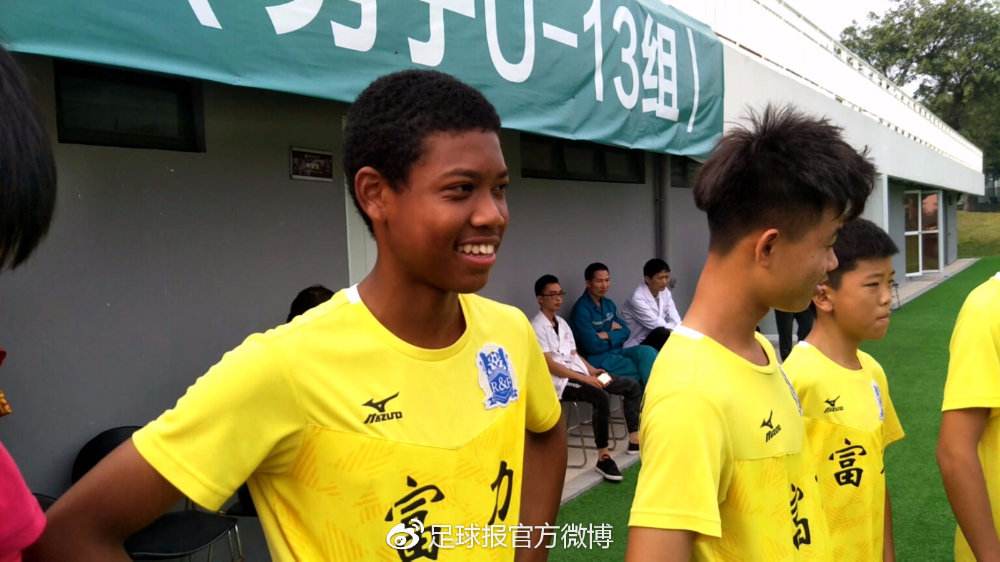 中国又将出一位黑人球员，已经拿下U12最佳射手，母亲是中国人