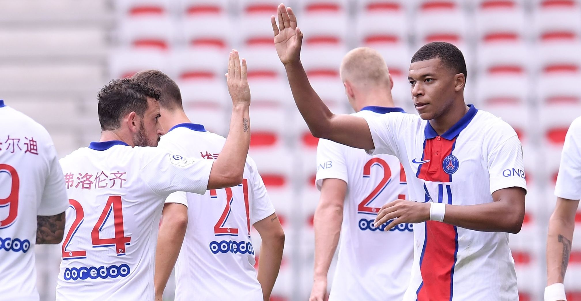 巴黎圣日耳曼2021-2022赛季球衣,法甲巴黎圣日耳曼4-0兰斯中文球衣