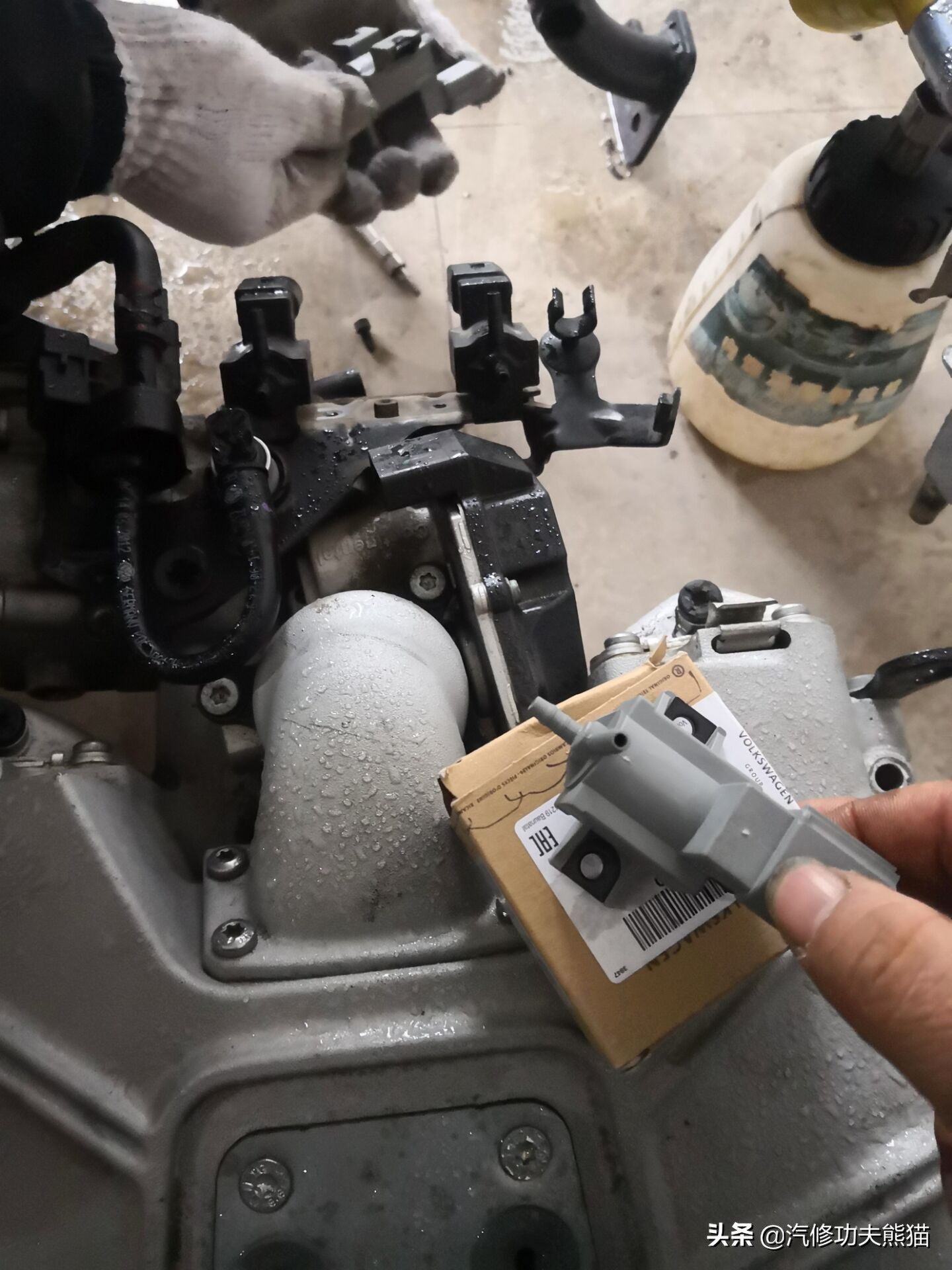 大众途锐急加速发动机故障灯点亮,大众新款途锐车子烧机油