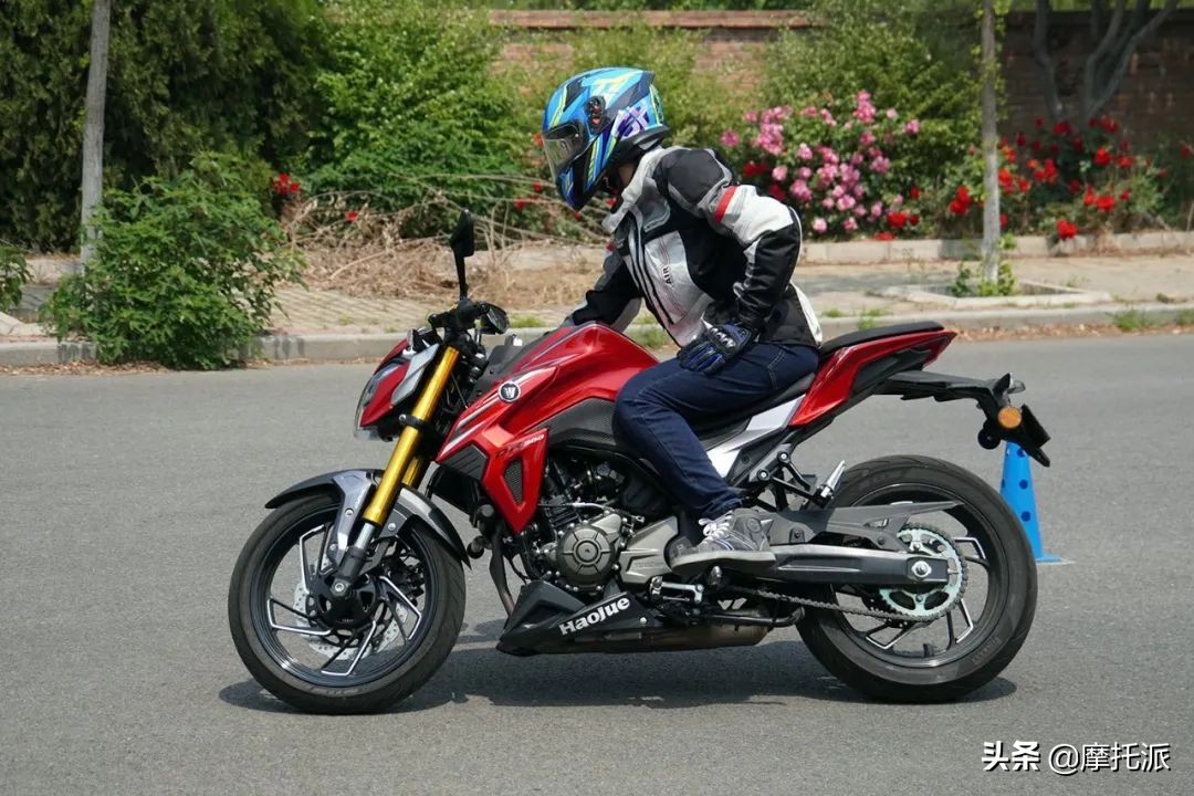 运动型街车摩托,运动型摩托摩旅