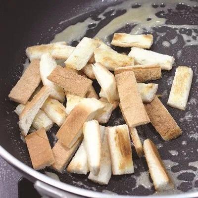 吐司发硬了怎么办啊,吐司面包变硬怎么处理