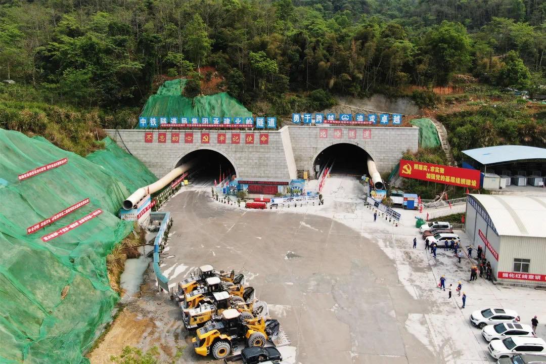 贵安新区买房哪些板块好,刚需买房选贵安还是双龙