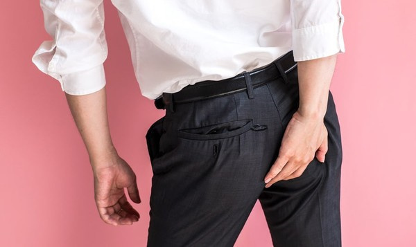 痔疮引起的肛门瘙痒外服什么药,痔疮不便血就是肛门瘙痒咋回事啊