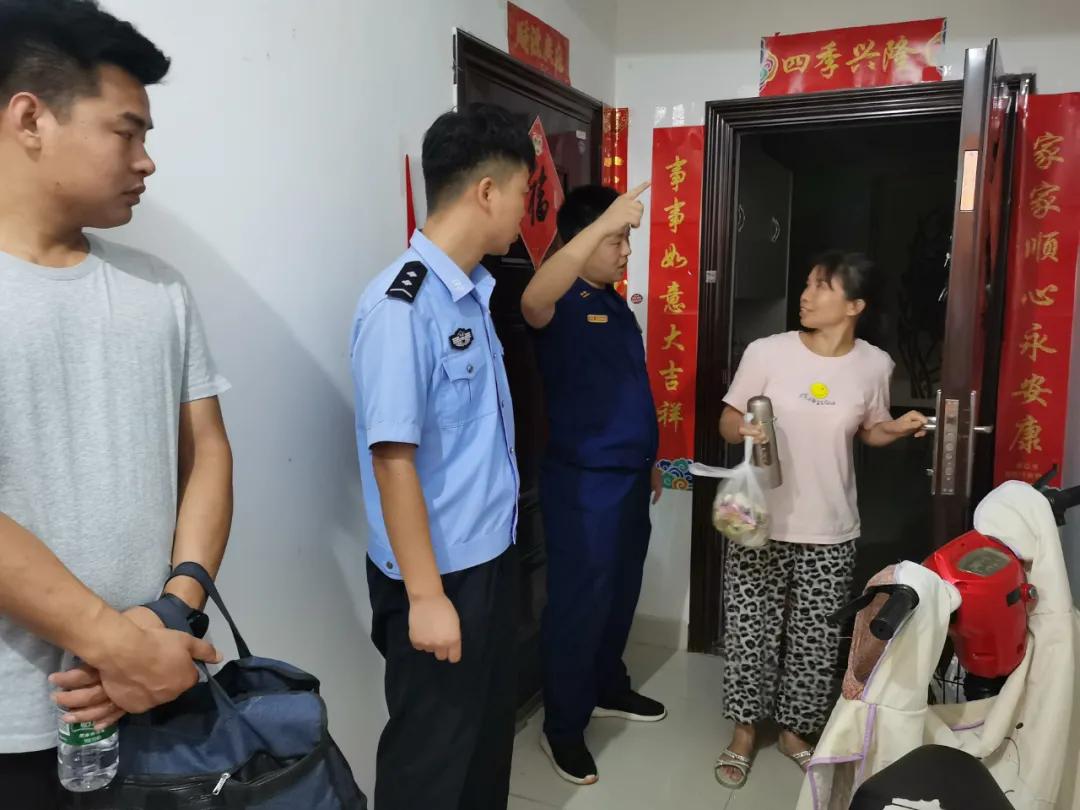 扫街式消防安全联合夜查,夜查行动守护消防安全