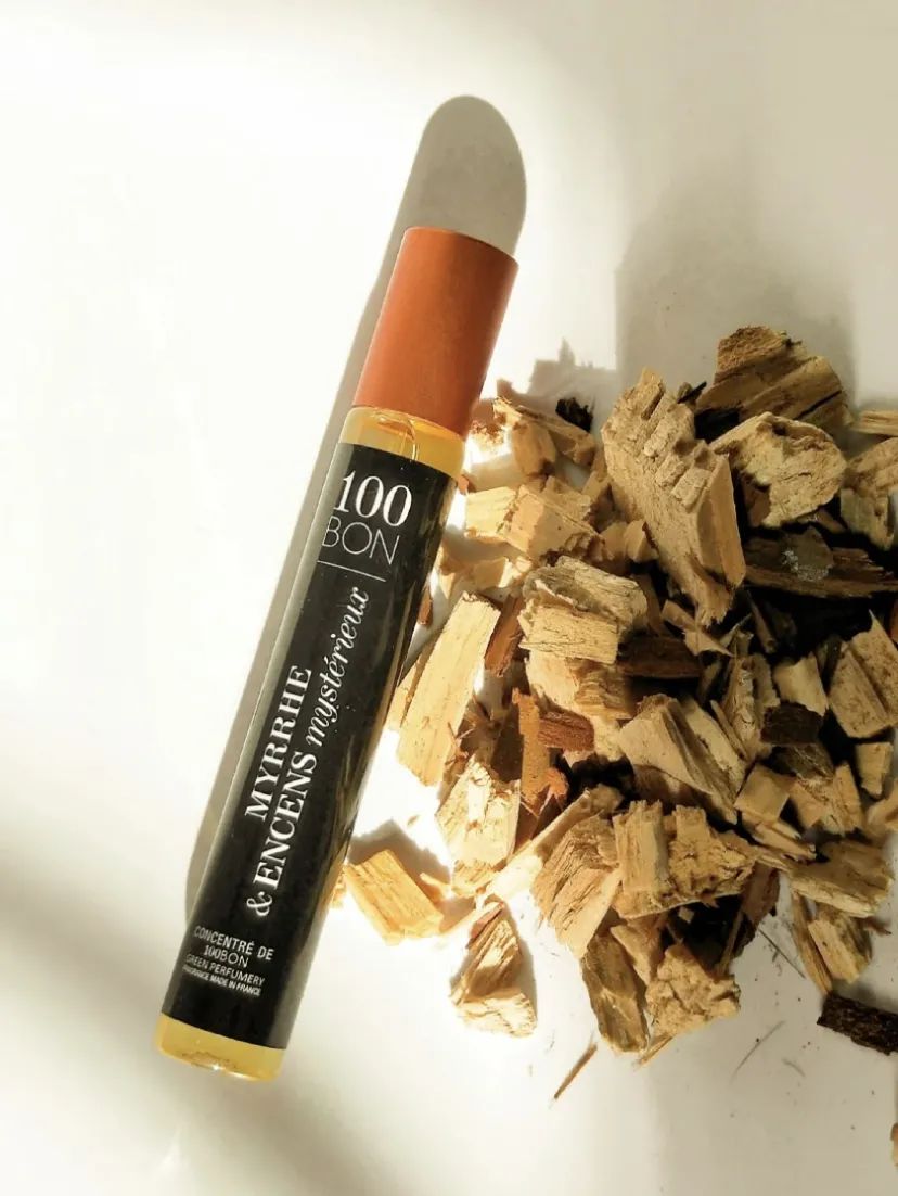 好闻又不撞味道的香水,不容易撞香的檀香男士香水