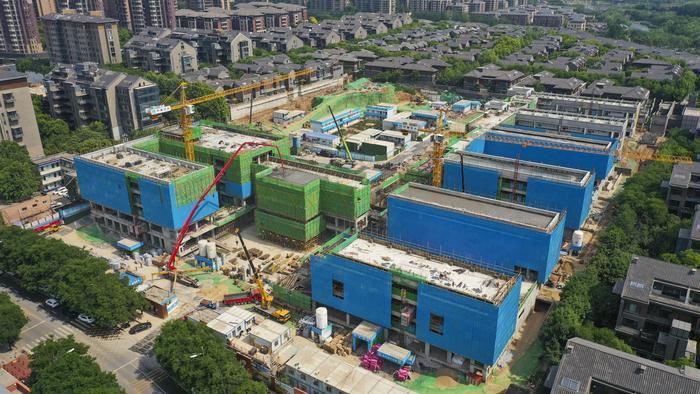 曲江一小新校区环境,西安曲江一中校园