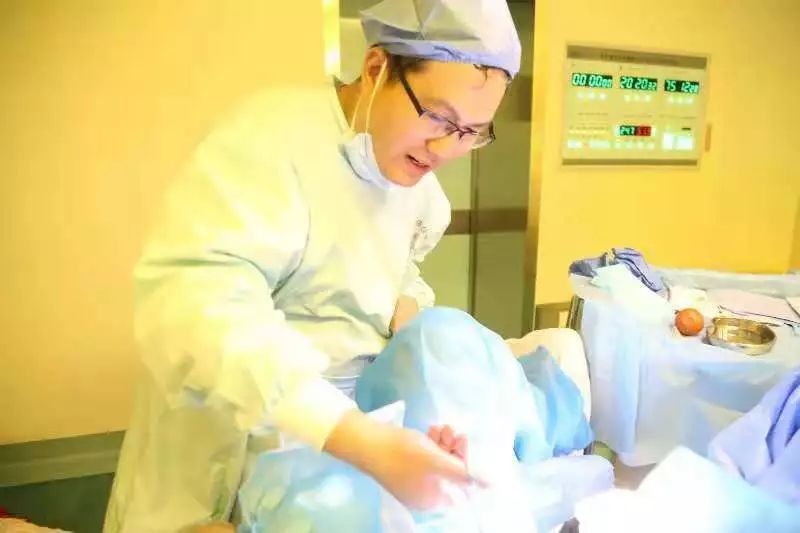 芳疗师用温柔分娩告诉你疼痛不是生娃的标配