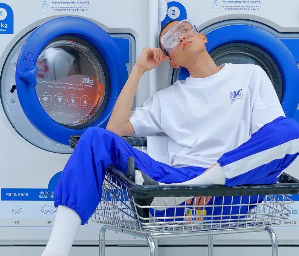 最近很流行的眼镜,最近特别流行的眼镜