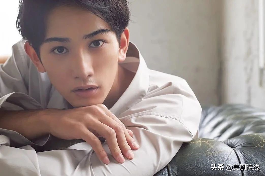 2020必看的十部高分漫改剧,中二治愈番