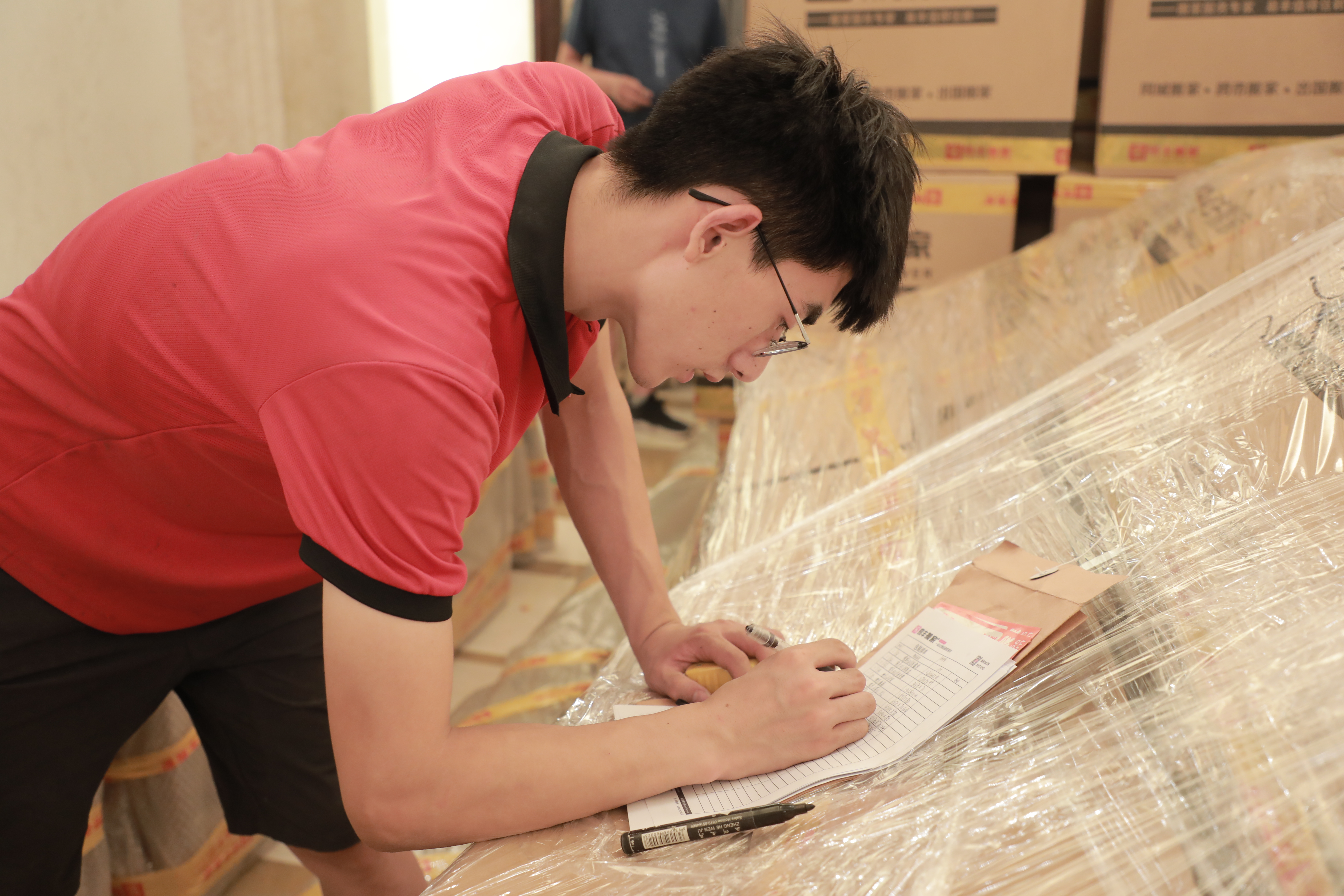 海口到陵水搬家空调移机性价比高,搬家把空调拆了重新安装多少钱