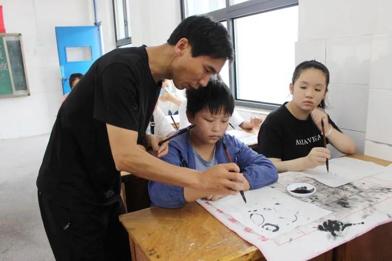 太嗨了！十足趣味+七彩梦想=百分快乐！